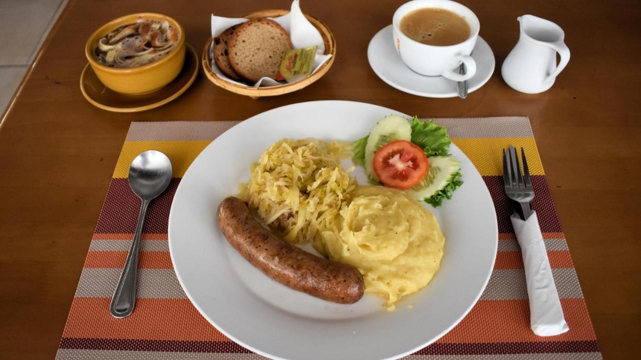 Klein Heidelberg Guesthouse Паттайя Экстерьер фото